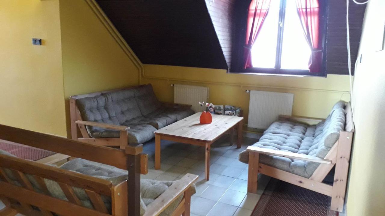 Centrum Apartman Hotel Hajdúszoboszló Buitenkant foto